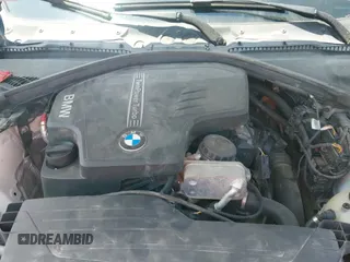 2013 BMW 3 Series 328i xDrive с VIN WBA3B3C56DJ698398, выставлен на аукционе IAAI как лот 42938069 с пробегом 98 762 миль миль и . История ставок и продаж доступна на DreamBid. Изображение 18.