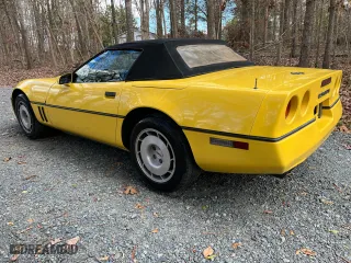 1986 Chevrolet Corvette with VIN 1G1YY6788G5905988, listed as a Copart auction lot 45425575 with 44,988 mi miles and Salvage Title. Bid and sale history available at carsss.com. Image 3.