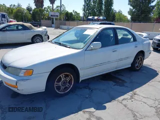 1997 Honda Accord с VIN 1HGCE6641VA022989, выставлен на аукционе IAAI как лот 42478205 с пробегом 123 353 миль миль и . История ставок и продаж доступна на DreamBid. Изображение 6.