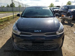 2022 Kia Rio S with VIN 3KPA24AD5NE463208, listed as a Copart auction lot 68380014 with 37,572 mi miles and Salvage Title. Bid and sale history available at DreamBid. Image 5.
