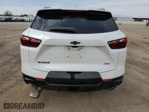2020 Chevrolet Blazer RS z VIN 3GNKBERS8LS602346, wystawiony jako Copart lot #56731885 z przebiegiem 71 726 mil mil oraz Szkoda całkowita • Salvage title. Historia ofert i sprzedaży dostępna na DreamBid. Obrazek 6.