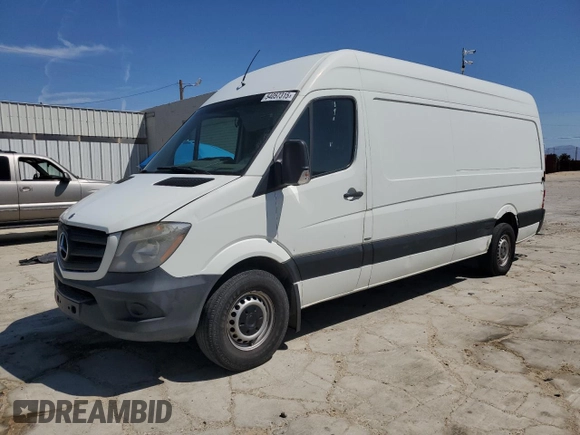 2014 Mercedes-Benz Sprinter with VIN WD3PE8DE2E5826891, listed as a Copart auction lot 54057315 with 193,177 mi miles and Clean Title. Bid and sale history available at DreamBid. Image 1.