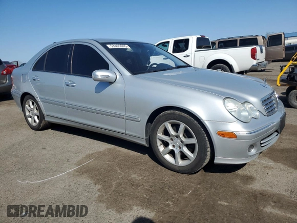 2007 Mercedes-Benz C 280 Luxury z VIN WDBRF92H27F912549, wystawiony jako Copart lot #53465645 z przebiegiem 111 276 mil mil oraz Szkoda całkowita • Salvage title. Historia ofert i sprzedaży dostępna na DreamBid. Obrazek 4.