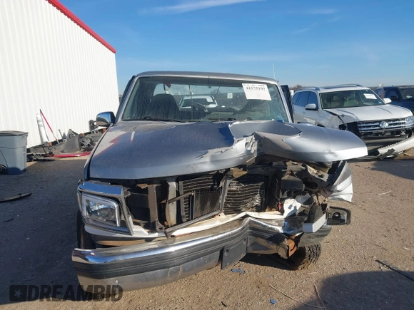 1995 Ford F-150 with VIN 1FTEX15N4SKC26738, listed as a IAAI auction lot 41575192 with 1 mi miles. Bid and sale history available at carsss.com. Image 12.