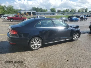 2014 Volkswagen Jetta GLI Edition 30 с VIN 3VW4S7AJ1EM311076, выставлен на аукционе Copart как лот 55305175 с пробегом 70 785 миль миль и Списание • Salvage title. История ставок и продаж доступна на DreamBid. Изображение 3.
