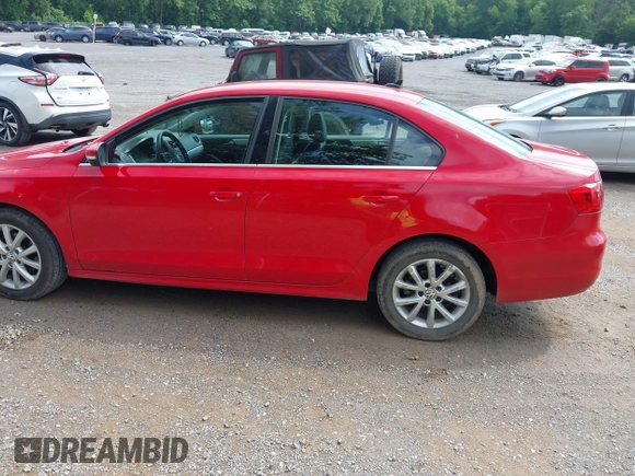 2013 Volkswagen Jetta SE with VIN 3VWDP7AJ6DM211202, listed as a IAAI auction lot 42365930 with 175,801 mi miles and . Bid and sale history available at DreamBid. Image 15.