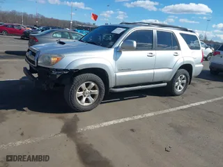 2006 Toyota 4Runner SR5 with VIN JTEBU14R068061043, listed as a IAAI auction lot 41698077 with 255,361 mi miles. Bid and sale history available at carsss.com. Image 2.