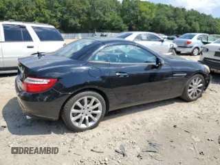 2016 Mercedes-Benz SLK 300 z VIN WDDPK3JAXGF123688, wystawiony jako Copart lot #64888383 z przebiegiem 81 733 mil mil oraz . Historia ofert i sprzedaży dostępna na DreamBid. Obrazek 3.