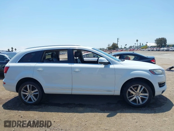 2014 Audi Q7 Premium Plus with VIN WA1LGAFE3ED021002, listed as a IAAI auction lot 42769562 with 82,118 mi miles and . Bid and sale history available at DreamBid. Image 13.