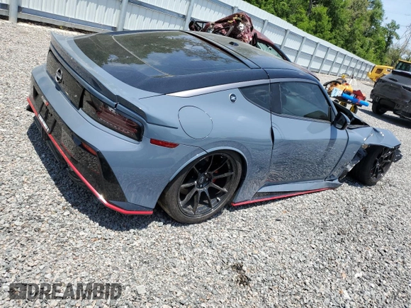 2024 Nissan Z Nismo с VIN JN1BZ4CH8RM363453, выставлен на аукционе Copart как лот 54131365 с пробегом 123 миль миль и Списание • Salvage title. История ставок и продаж доступна на DreamBid. Изображение 3.