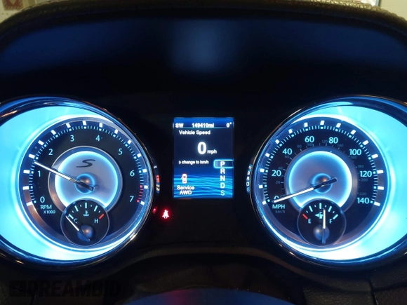 2014 Chrysler 300 with VIN 2C3CCAGG0EH179435, listed as a IAAI auction lot 41202319 with 149,410 mi miles. Bid and sale history available at carsss.com. Image 7.
