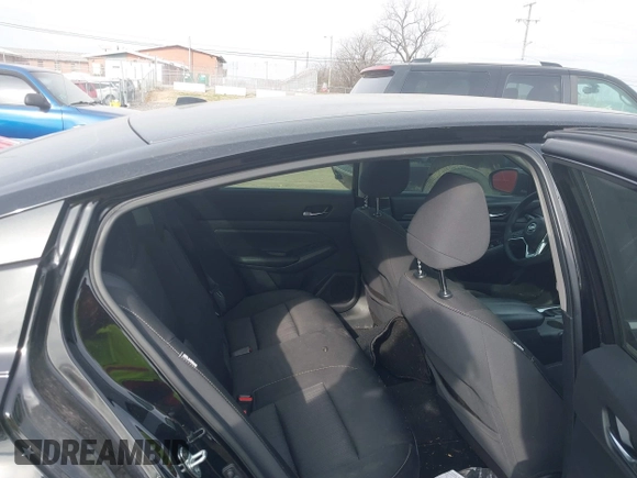 2020 Nissan Altima S with VIN 1N4BL4BV4LC116925, listed as a IAAI auction lot 41794322 with 134,133 mi miles and . Bid and sale history available at DreamBid. Image 8.