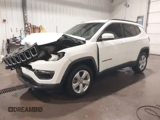 2018 Jeep Compass Altitude with VIN 3C4NJDBB2JT373179, listed as a IAAI auction lot 41753934 with 47,230 mi miles and . Bid and sale history available at DreamBid. Image 2.
