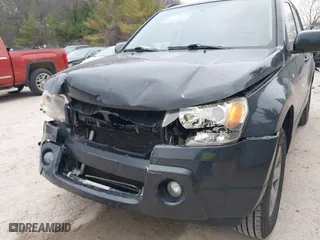 2006 Suzuki Grand Vitara Xsport with VIN JS3TE944364102783, listed as a IAAI auction lot 41996419 with 212,944 mi miles. Bid and sale history available at carsss.com. Image 6.
