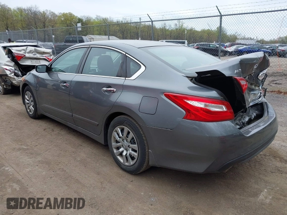 2016 Nissan Altima SR with VIN 1N4AL3AP5GC271627, listed as a IAAI auction lot 42013902 with 136,990 mi miles and . Bid and sale history available at carsss.com. Image 3.