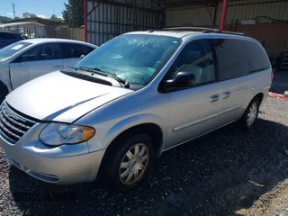 2006 Chrysler Town & Country Touring with VIN 2A4GP54L36R820920, listed as a IAAI auction lot 42335161 with 205,432 mi miles and . Bid and sale history available at DreamBid. Image 17.