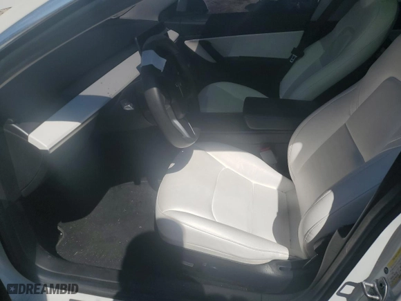 2019 Tesla Model 3 Long Range with VIN 5YJ3E1EB1KF513454, listed as a Copart auction lot 47995005 with 83,713 mi miles and Clean Title. Bid and sale history available at carsss.com. Image 7.