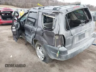 2004 Ford Escape XLT with VIN 1FMCU93104KA88855, listed as a IAAI auction lot 41433173 with 136,355 mi miles and . Bid and sale history available at DreamBid. Image 3.