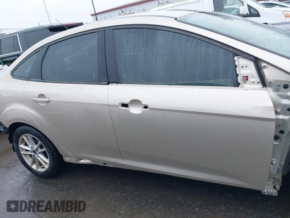 2018 Ford Focus SE with VIN 1FADP3F27JL219423, listed as a IAAI auction lot 41575274 with 73,574 mi miles. Bid and sale history available at carsss.com. Image 13.