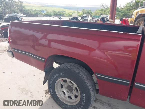 1997 Toyota T100 DX z VIN JT4TN12D4V0029402, wystawiony jako IAAI lot #42397862 z przebiegiem 279 151 mil mil oraz . Historia ofert i sprzedaży dostępna na DreamBid. Obrazek 6.