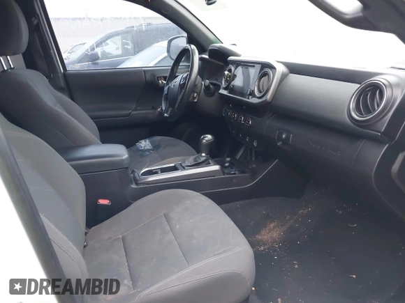 2016 Toyota Tacoma SR with VIN 5TFCZ5AN6GX006039, listed as a IAAI auction lot 41908239 with 222,939 mi miles and . Bid and sale history available at DreamBid. Image 5.