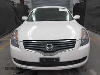 2008 Nissan Altima 2.5 with VIN 1N4AL21E68C230515, listed as a IAAI auction lot 39448523 with 170,916 mi miles. Bid and sale history available at carsss.com. Image 13.