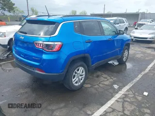 2021 Jeep Compass Freedom with VIN 3C4NJDAB3MT591461, listed as a IAAI auction lot 41925228 with 61,426 mi miles and . Bid and sale history available at carsss.com. Image 4.
