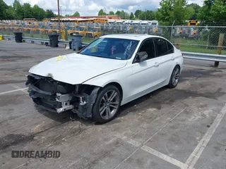 2014 BMW 3 Series 335i z VIN WBA3A9G52ENS64702, wystawiony jako IAAI lot #42273812 z przebiegiem 83 517 mil mil oraz . Historia ofert i sprzedaży dostępna na DreamBid. Obrazek 2.