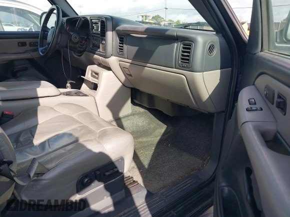 2002 Chevrolet Tahoe LS with VIN 1GNEK13T32J252373, listed as a IAAI auction lot 41927910 with 167,438 mi miles and . Bid and sale history available at DreamBid. Image 5.
