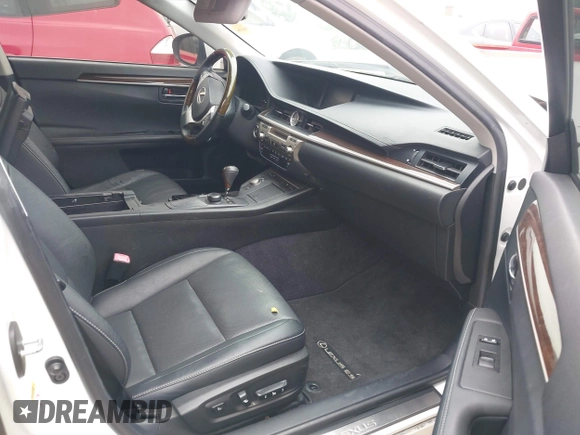 2014 Lexus ES 330 with VIN JTHBK1GG5E2117174, listed as a IAAI auction lot 42136788 with 244,096 mi miles and . Bid and sale history available at DreamBid. Image 5.