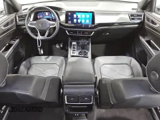 2024 Volkswagen Atlas SE z VIN 1V2WE2CAXRC219246, wystawiony jako Copart lot #55703915 z przebiegiem 39 735 mil mil oraz Czysty tytuł • Clean title. Historia ofert i sprzedaży dostępna na DreamBid. Obrazek 8.