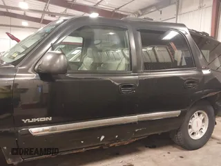 2000 GMC Yukon SLT with VIN 1GKEK13T1YJ176643, listed as a IAAI auction lot 41729346 with 265,124 mi miles. Bid and sale history available at carsss.com. Image 15.