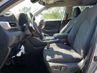 2022 Toyota Highlander LE z VIN 5TDBZRBH2NS207659, wystawiony jako Copart lot #52113385 z przebiegiem 31 700 mil mil oraz Szkoda całkowita • Salvage title. Historia ofert i sprzedaży dostępna na DreamBid. Obrazek 7.