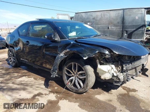 2016 Scion tC z VIN JTKJF5C7XGJ017894, wystawiony jako IAAI lot #41614948 z przebiegiem 109 311 mil mil oraz . Historia ofert i sprzedaży dostępna na DreamBid. Obrazek 6.