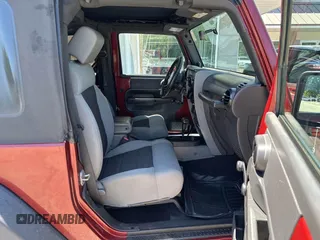 2010 Jeep Wrangler Sport с VIN 1J4AA2D14AL176981, выставлен на аукционе IAAI как лот 42637257 с пробегом 175 452 миль миль и . История ставок и продаж доступна на DreamBid. Изображение 5.