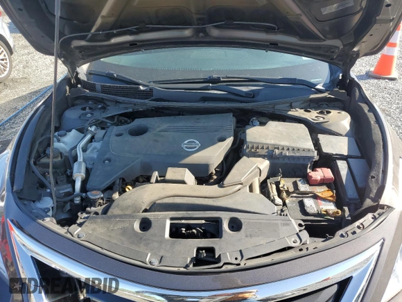 2015 Nissan Altima S with VIN 1N4AL3AP0FC185575, listed as a Copart auction lot 52015805 with 128,262 mi miles and Salvage Title. Bid and sale history available at DreamBid. Image 11.