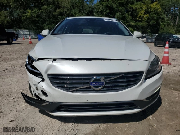 2015 Volvo V60 T5 Drive-E Premier with VIN YV140MEK2F1261727, listed as a Copart auction lot 70275914 with 109,769 mi miles and Salvage Title. Bid and sale history available at carsss.com. Image 5.
