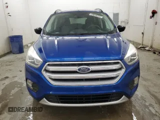 2017 Ford Escape SE with VIN 1FMCU0GD2HUE05786, listed as a Copart auction lot 52767555 with 123,521 mi miles and Clean Title. Bid and sale history available at DreamBid. Image 5.