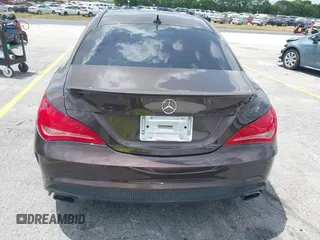 2014 Mercedes-Benz CLA 250 с VIN WDDSJ4EB5EN135496, выставлен на аукционе IAAI как лот 42073781 с пробегом 155 671 миль миль и . История ставок и продаж доступна на DreamBid. Изображение 17.