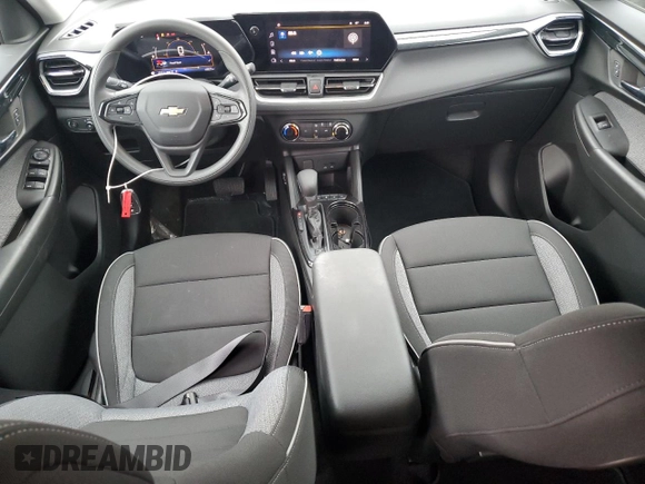2024 Chevrolet TrailBlazer LS with VIN KL79MNSL9RB079327, listed as a Copart auction lot 46916855 with 4,807 mi miles and Salvage Title. Bid and sale history available at DreamBid. Image 8.