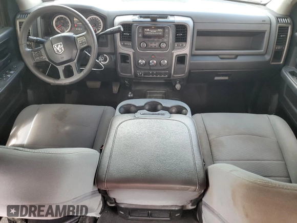 2018 Ram 2500 Tradesman z VIN 3C6TR5CT2JG241746, wystawiony jako Copart lot #60761495 z przebiegiem 191 645 mil mil oraz Czysty tytuł • Clean title. Historia ofert i sprzedaży dostępna na DreamBid. Obrazek 8.