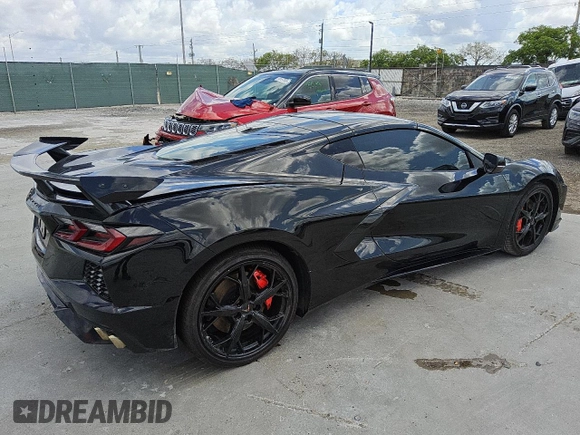 2022 Chevrolet Corvette 3LT z VIN 1G1YC2D41N5105717, wystawiony jako Copart lot #53651315 z przebiegiem Nie podano mil oraz Czysty tytuł • Clean title. Historia ofert i sprzedaży dostępna na DreamBid. Obrazek 3.