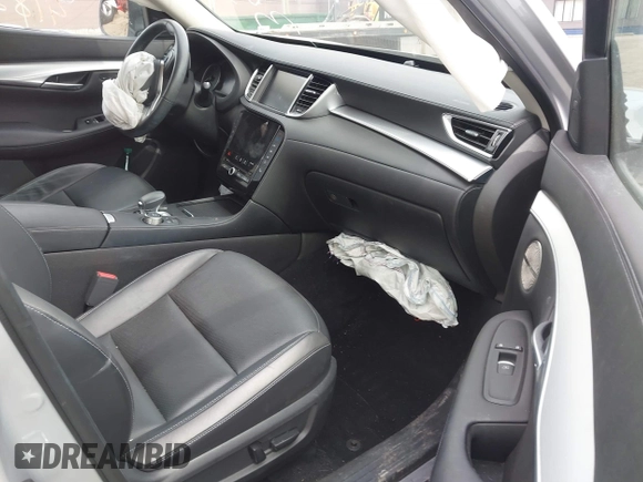 2019 Infiniti QX50 Essential with VIN 3PCAJ5M37KF143597, listed as a IAAI auction lot 41827890 with 39,975 mi miles and . Bid and sale history available at DreamBid. Image 5.