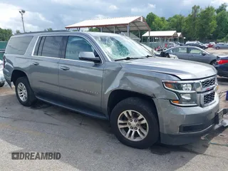 2020 Chevrolet Suburban LT with VIN 1GNSKHKC9LR262938, listed as a IAAI auction lot 40564599 with 116,870 mi miles. Bid and sale history available at carsss.com. Image 1.