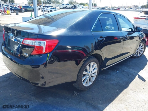 2014 Toyota Camry Hybrid LE with VIN 4T1BD1FK1EU127878, listed as a IAAI auction lot 41823638 with 179,141 mi miles. Bid and sale history available at carsss.com. Image 4.