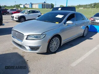 2017 Lincoln MKZ Reserve с VIN 3LN6L5FCXHR614934, выставлен на аукционе IAAI как лот 42301724 с пробегом 88 616 миль миль и . История ставок и продаж доступна на DreamBid. Изображение 19.