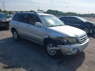 2002 Toyota Highlander with VIN JTEGF21A620053347, listed as a IAAI auction lot 41393410 with 77,753 mi miles. Bid and sale history available at carsss.com. Image 1.