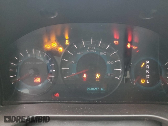 2010 Ford Fusion SE with VIN 3FAHP0HA8AR393040, listed as a Copart auction lot 86576704 with 240,697 mi miles and Salvage Title. Bid and sale history available at DreamBid. Image 9.