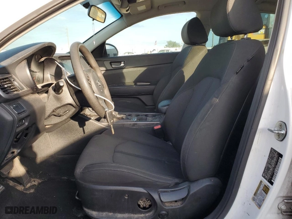 2018 Kia Optima S with VIN 5XXGT4L3XJG185239, listed as a Copart auction lot 49200695 with 186,899 mi miles and Salvage Title. Bid and sale history available at carsss.com. Image 7.