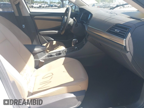 2019 Volkswagen Jetta SEL с VIN 3VWE57BU7KM102649, выставлен на аукционе IAAI как лот 42049634 с пробегом 147 492 миль миль и . История ставок и продаж доступна на DreamBid. Изображение 5.